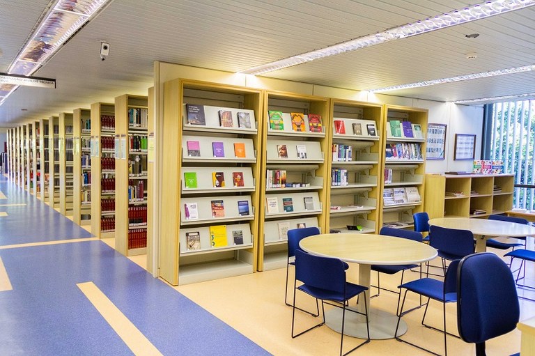 biblioteca_recepção.jpg