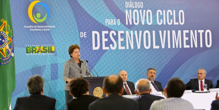 Presidenta Dilma Rousseff discursa durante a 37ª reunião do CDES 6