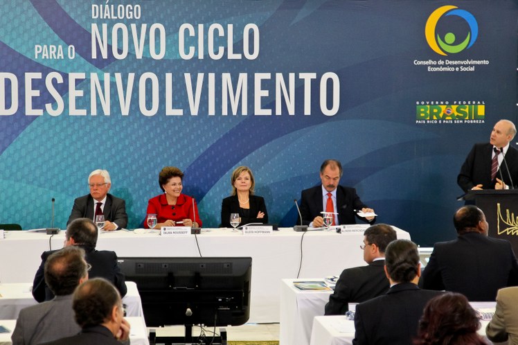 Dilma Rousseff participa da 38ª Reunião Ordinária do Pleno do Conselho de Desenvolvimento Econômico e Social (CDES) 2
