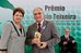 Presidenta Dilma Rousseff entrega o Prêmio Anísio Teixeira ao professor Fernando Galembeck