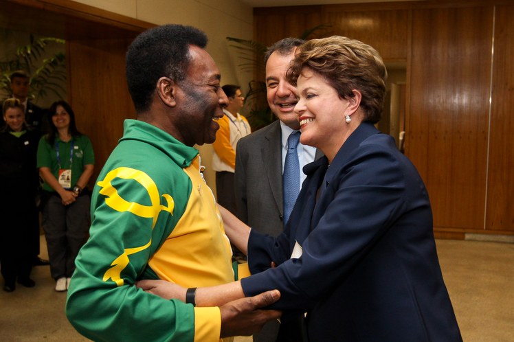 Dilma Rousseff cumprimenta Pelé 2