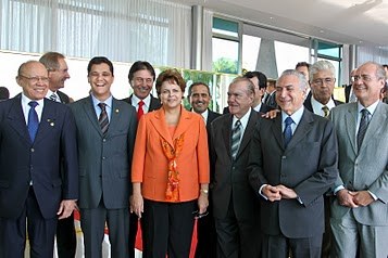 Dilma Rousseff e Michel Temer almoçam com senadores do PMDB 3