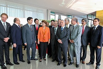 Dilma Rousseff e Michel Temer almoçam com senadores do PMDB 1