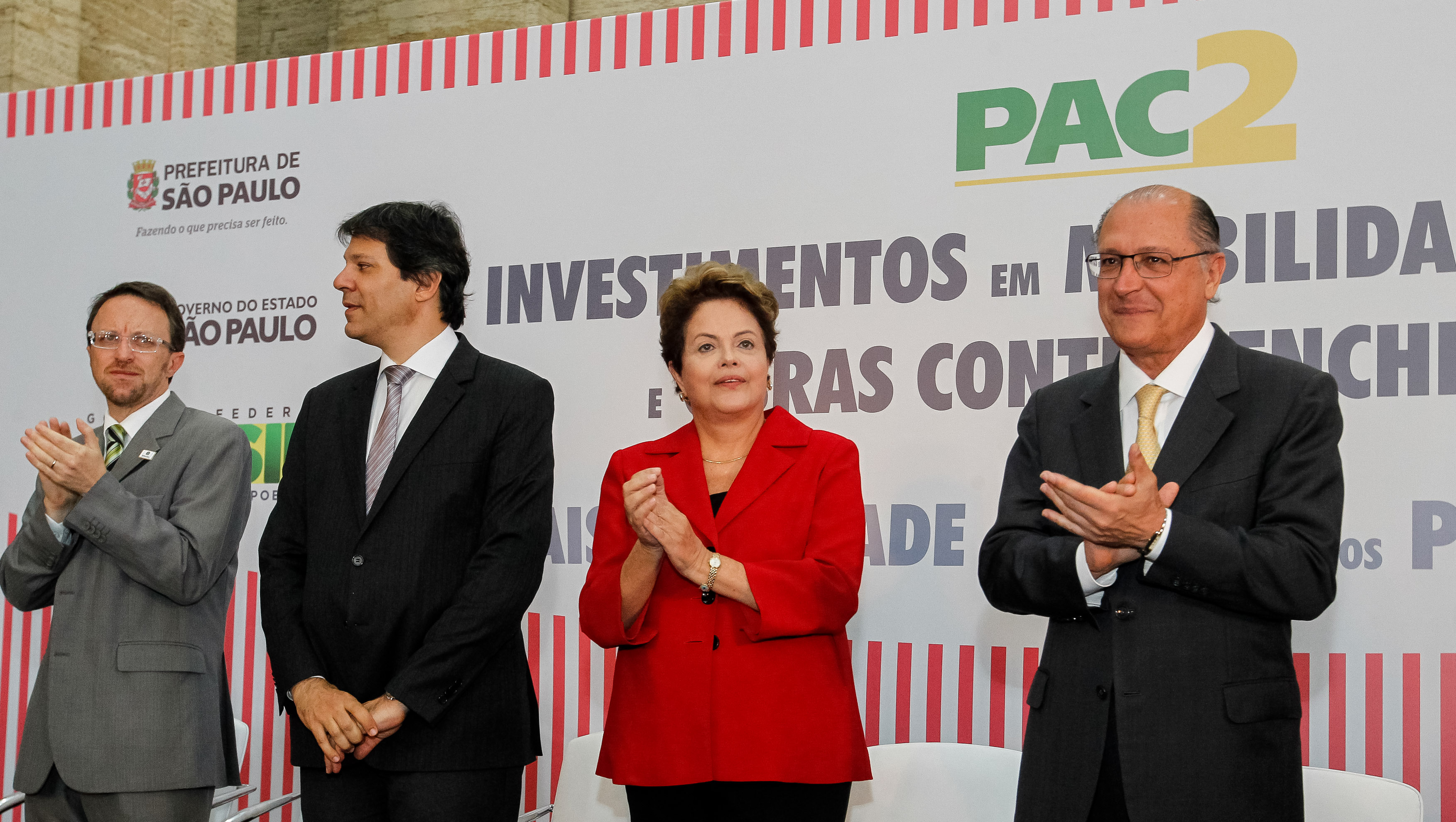 Anúncio de investimentos do PAC2 Mobilidade Urbana e obras contra enchentes para São Paulo - 01