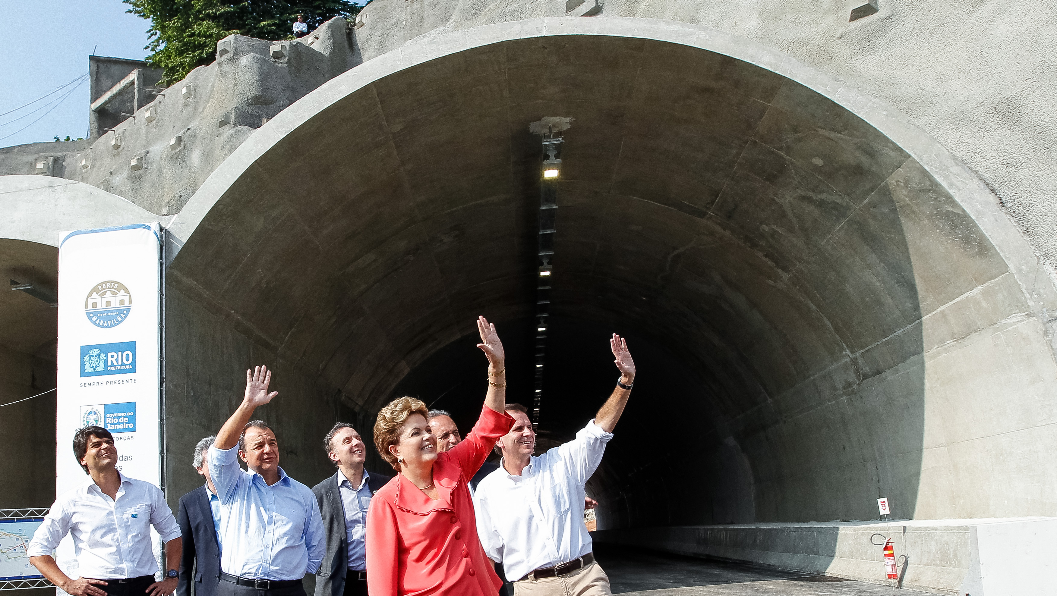 Assinatura de contrato para construção e operação do  (VLT) nas áreas central e portuária do Rio de Janeiro - 02