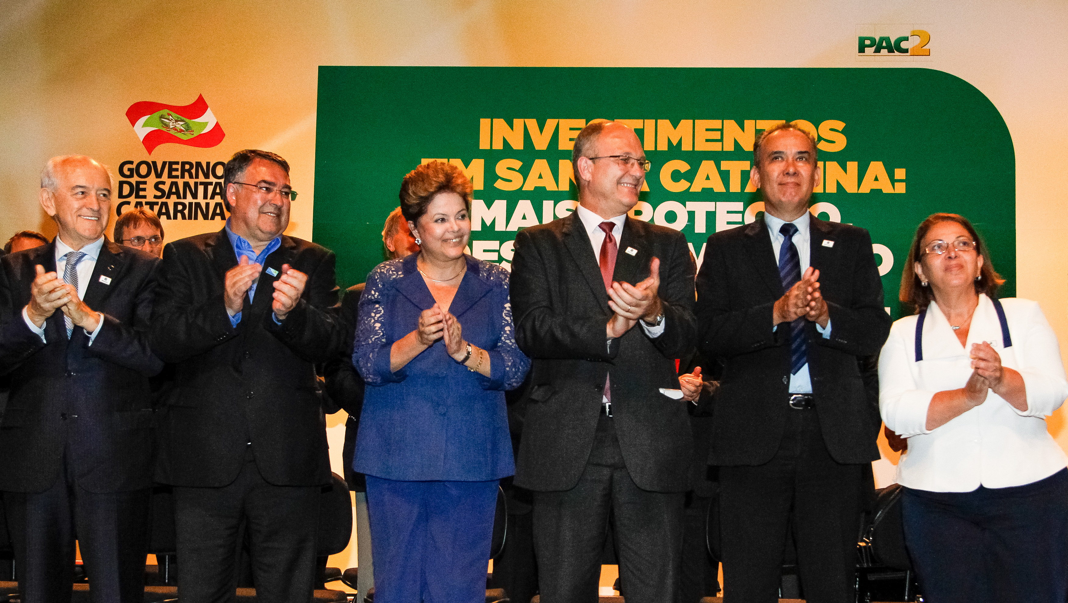 Assinatura de contratos de financiamento entre o Banco do Brasil e o estado de Santa Catarina e de dragagem do Porto de Imbituba - 02