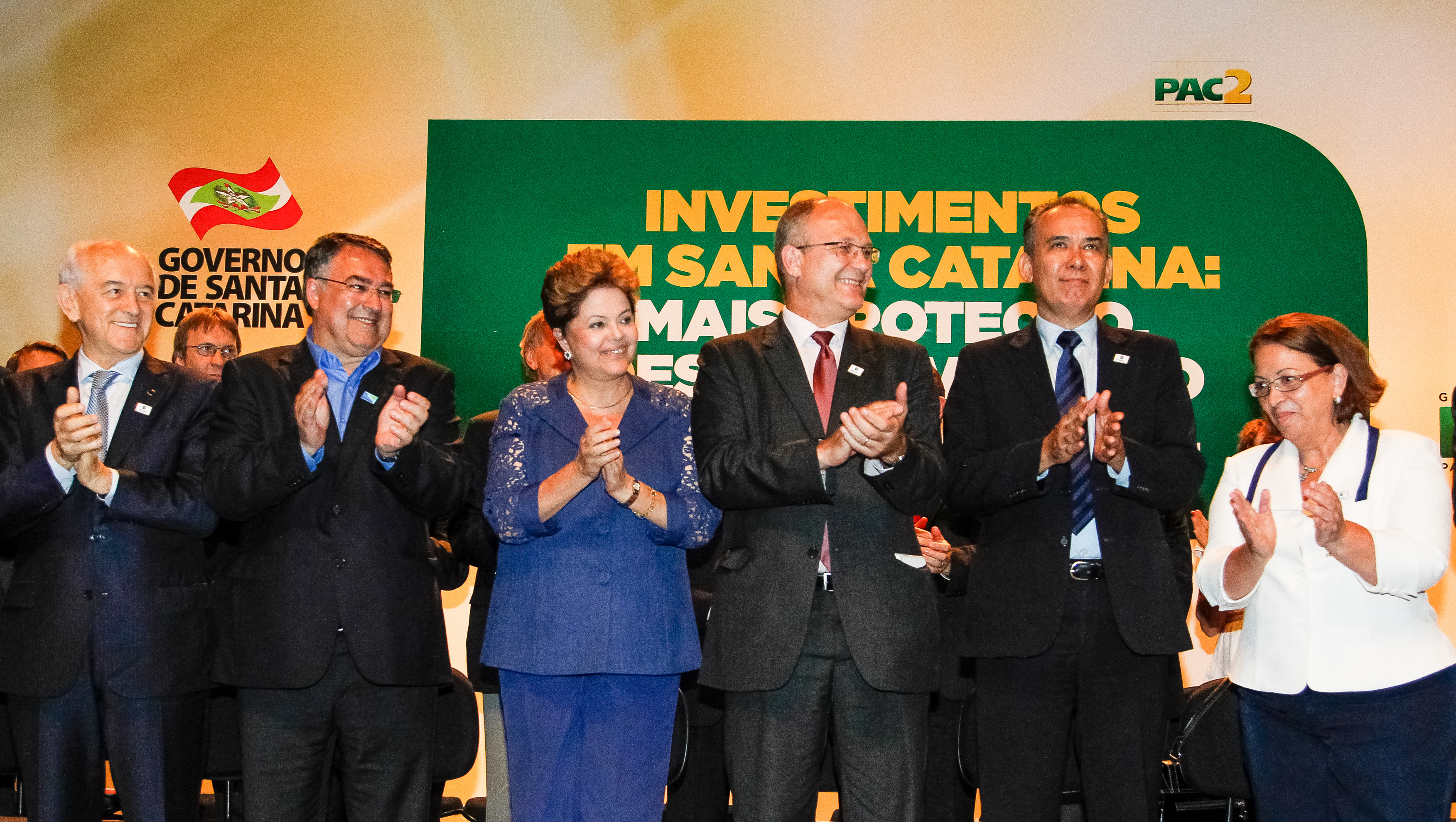 Assinatura de contratos de financiamento entre o Banco do Brasil e o estado de Santa Catarina e de dragagem do Porto de Imbituba - 04