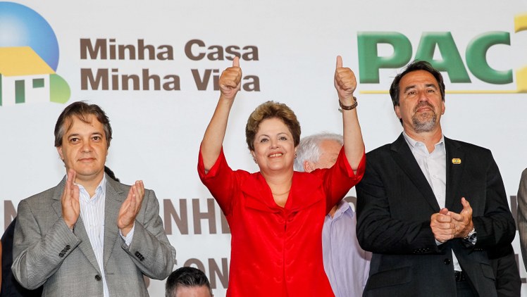Assinatura de ordem de serviço para início da construção de 1.461 unidades habitacionais, do total de 1.700, do Residencial Pinheirinho dos Palmares I e II, do Programa Minha Casa Minha Vida. (São José dos Campos - SP, 25/03/2014)