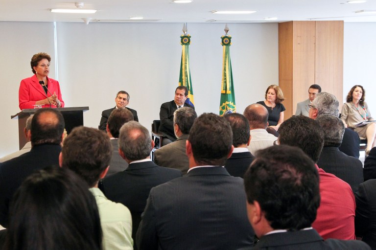 Presidenta Dilma discursa durante ato de assinatura para Conselhos de Administração 3 Presidenta Dilma discursa durante ato de assinatura para Conselhos de Administração 3