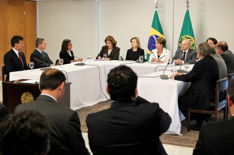 Assinatura de termo de entendimento para ampliação de crédito fiscal dos estados de AL, MA, MG, PR, RJ, RS e SP - 5