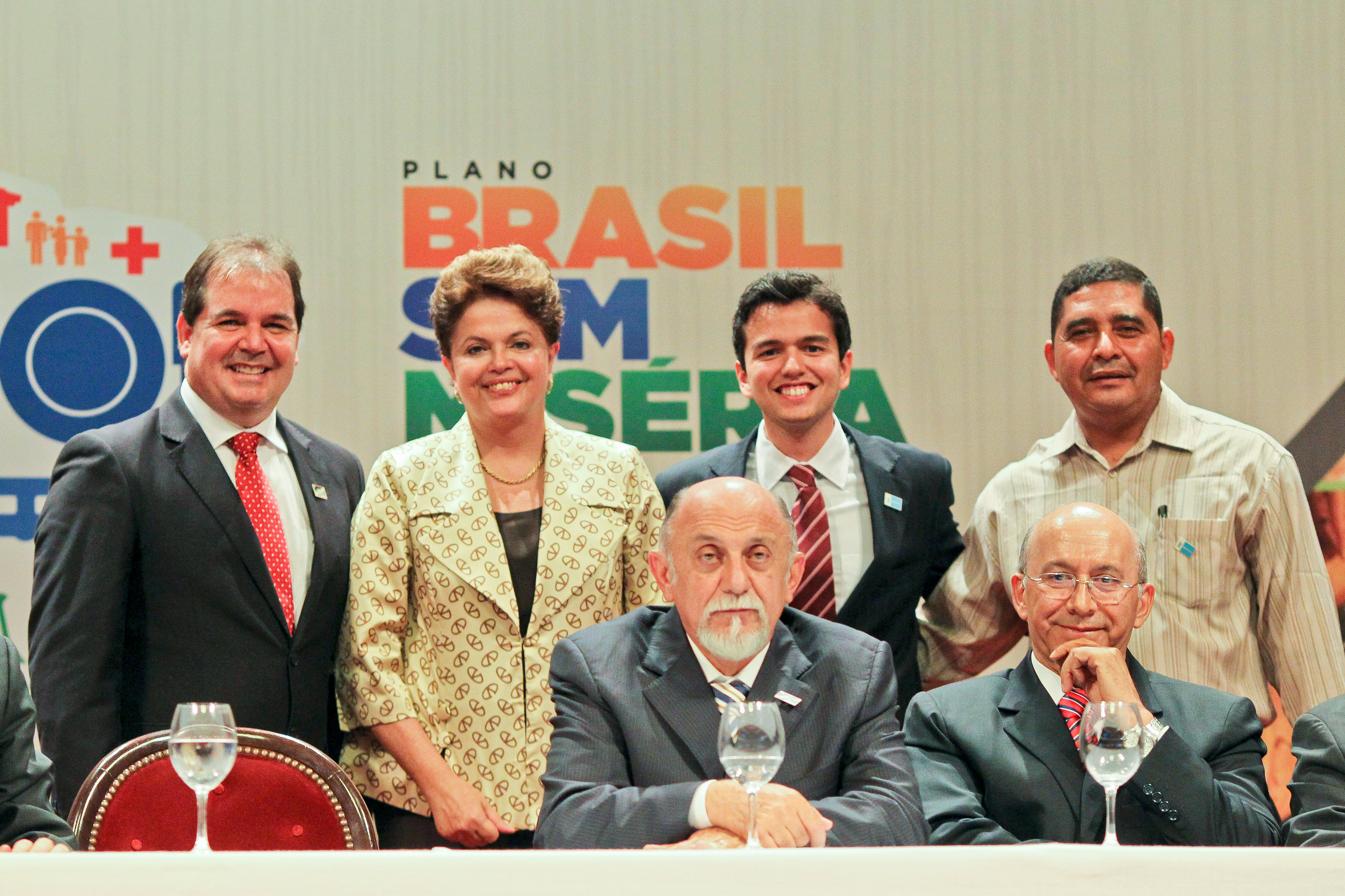 Cerimônia de Assinatura do termo de pactuação do Plano Brasil sem Miséria com os Governadores do Norte - 8