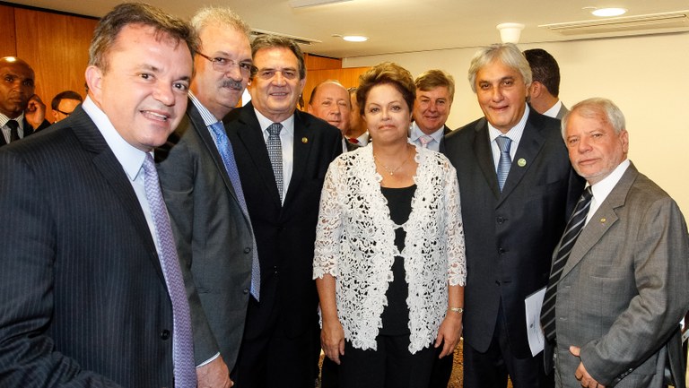 Assinatura dos contratos de concessão das rodovias BR 163-MT, BR 163-MS e BR 040-DF, GO e MG - 05