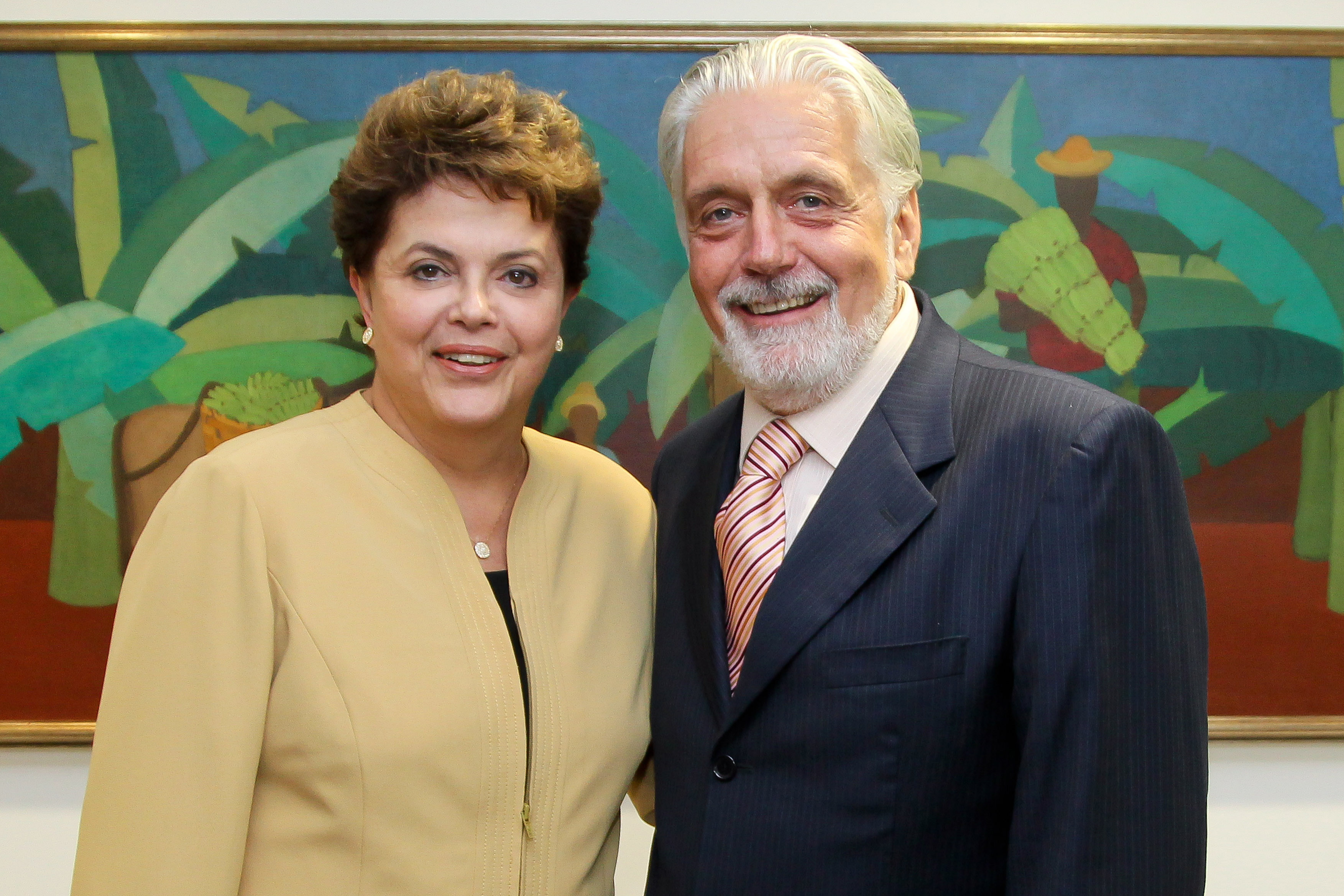Dilma e o governador da Bahia, Jaques Wagner, durante audiência no Palácio do Planalto