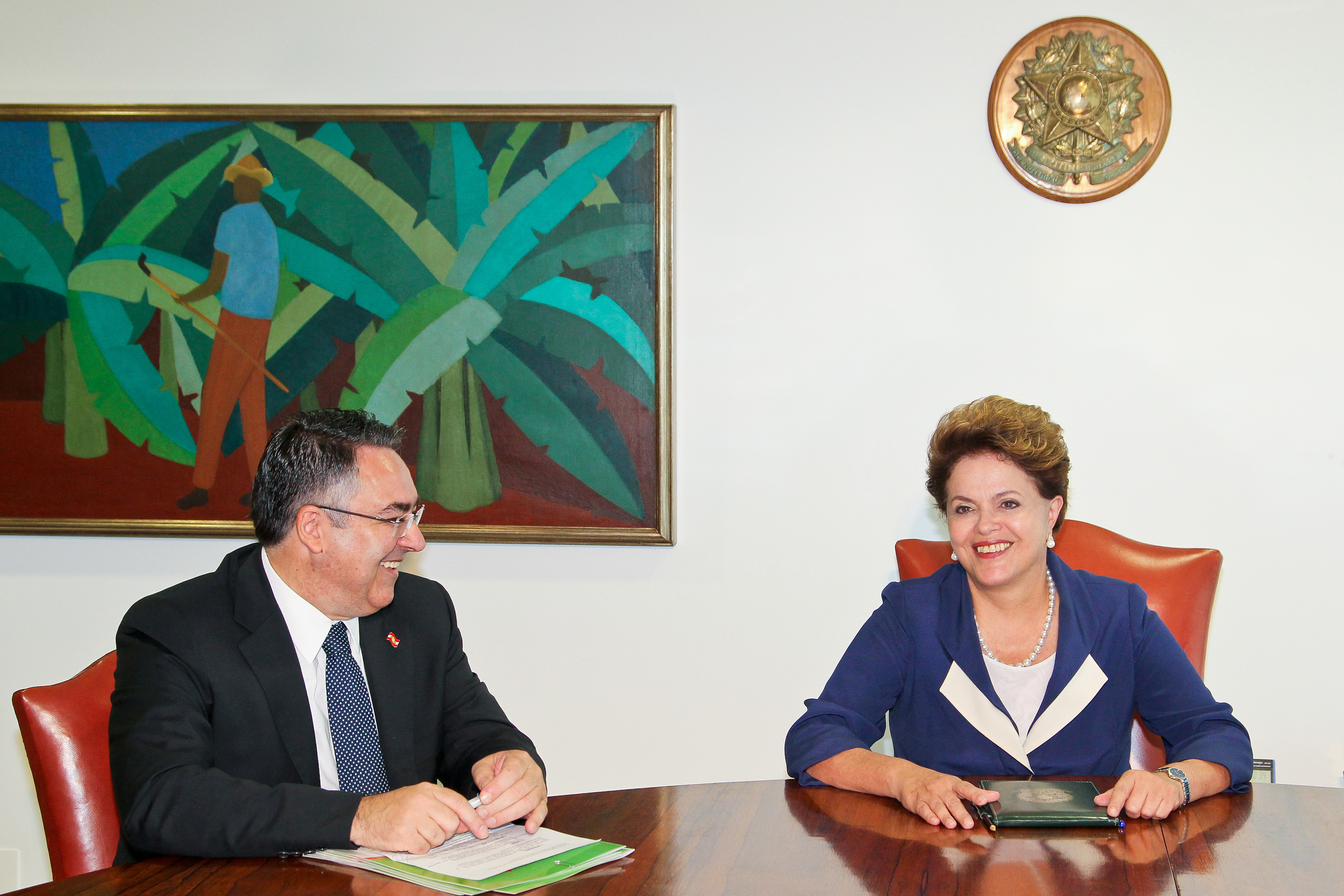 Dilma Rousseff e o governador de Santa Catarina, Raimundo Colombo, durante encontro