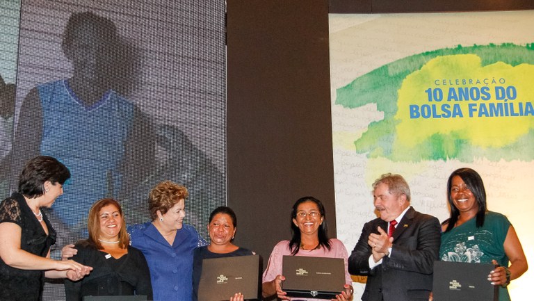 Celebração dos 10 anos do Programa Bolsa Família - 02