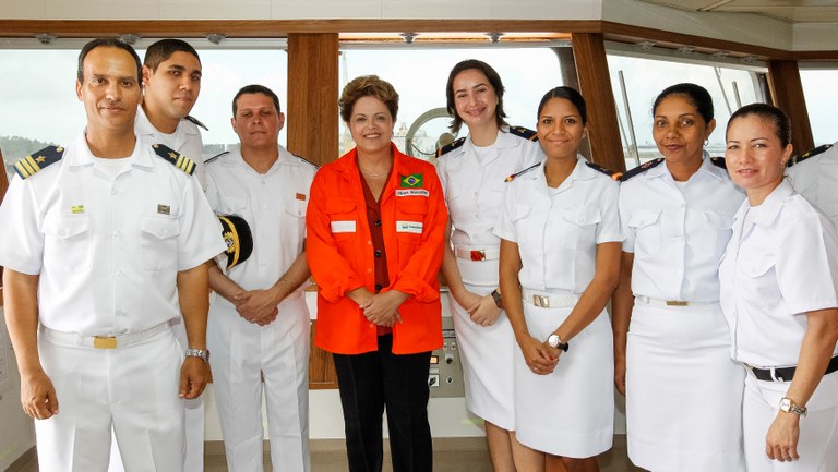 Cerimônia alusiva à viagem inaugural do navio Dragão do Mar e batismo do navio Henrique Dias no Estaleiro Atlântico Sul - 03