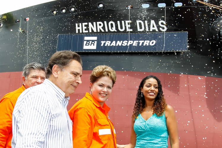 Cerimônia alusiva à viagem inaugural do navio Dragão do Mar e batismo do navio Henrique Dias no Estaleiro Atlântico Sul - 05
