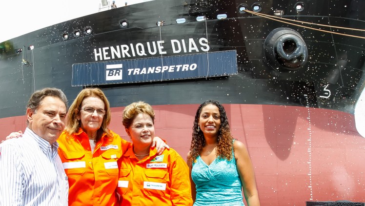 Cerimônia alusiva à viagem inaugural do navio Dragão do Mar e batismo do navio Henrique Dias no Estaleiro Atlântico Sul - 06