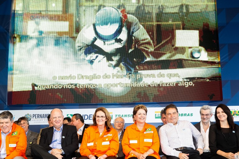 Cerimônia alusiva à viagem inaugural do navio Dragão do Mar e batismo do navio Henrique Dias no Estaleiro Atlântico Sul - 07