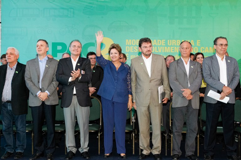 Cerimônia de anúncio de investimentos do PAC 2 Mobilidade Urbana - Teresina - 01
