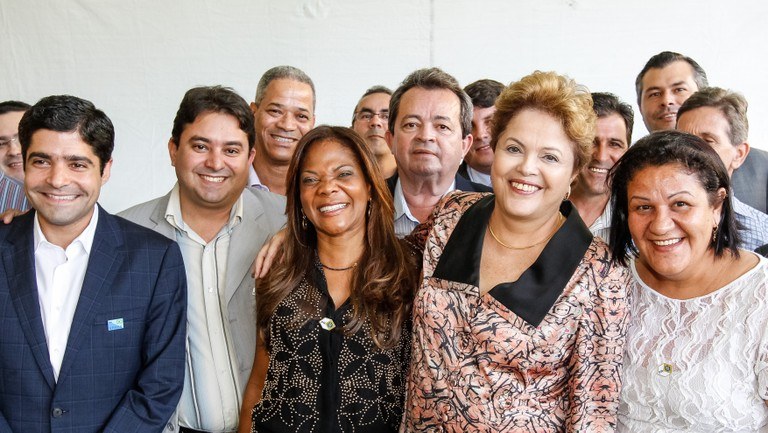 Cerimônia de anúncio de investimentos do PAC Mobilidade Urbana e assinatura dos contratos de metrô e de corredores Cerimônia de anúncio de investimentos do PAC Mobilidade Urbana e assinatura dos contratos de metrô e de corredores