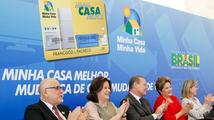 Cerimônia de anúncio de linha de financiamento para aquisição de móveis e eletrodomésticos aos beneficiários do programa Minha Casa, Minha Vida - 04