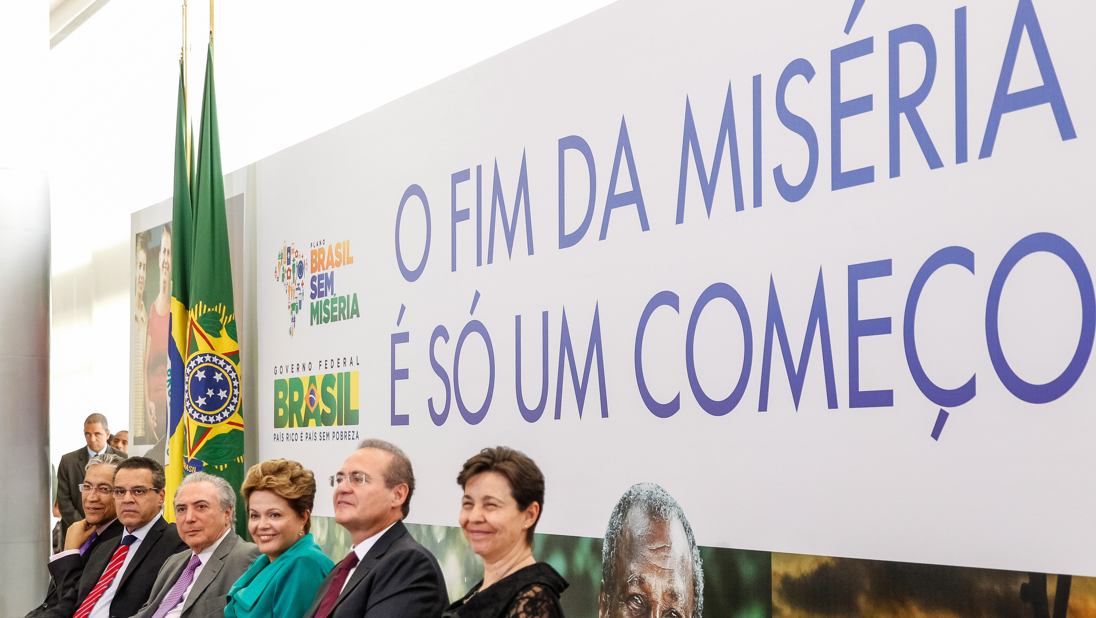 Cerimônia de anúncio de medidas do Plano Brasil Sem Miséria - 04