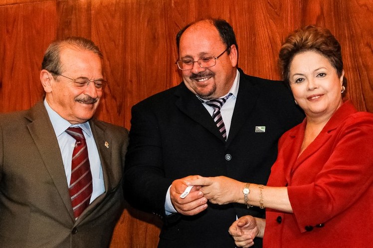 Foto: Roberto Stuckert Filho/PR Cerimônia de anúncio do PAC Mobilidade e de entrega de 57 Máquinas Motoniveladoras