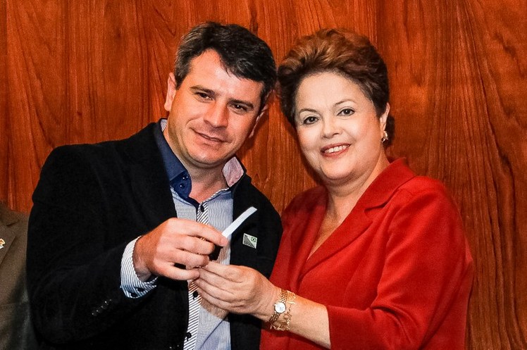Foto: Roberto Stuckert Filho/PR Cerimônia de anúncio do PAC Mobilidade e de entrega de 57 Máquinas Motoniveladoras