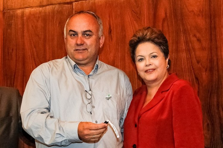 Foto: Roberto Stuckert Filho/PR Cerimônia de anúncio do PAC Mobilidade e de entrega de 57 Máquinas Motoniveladoras