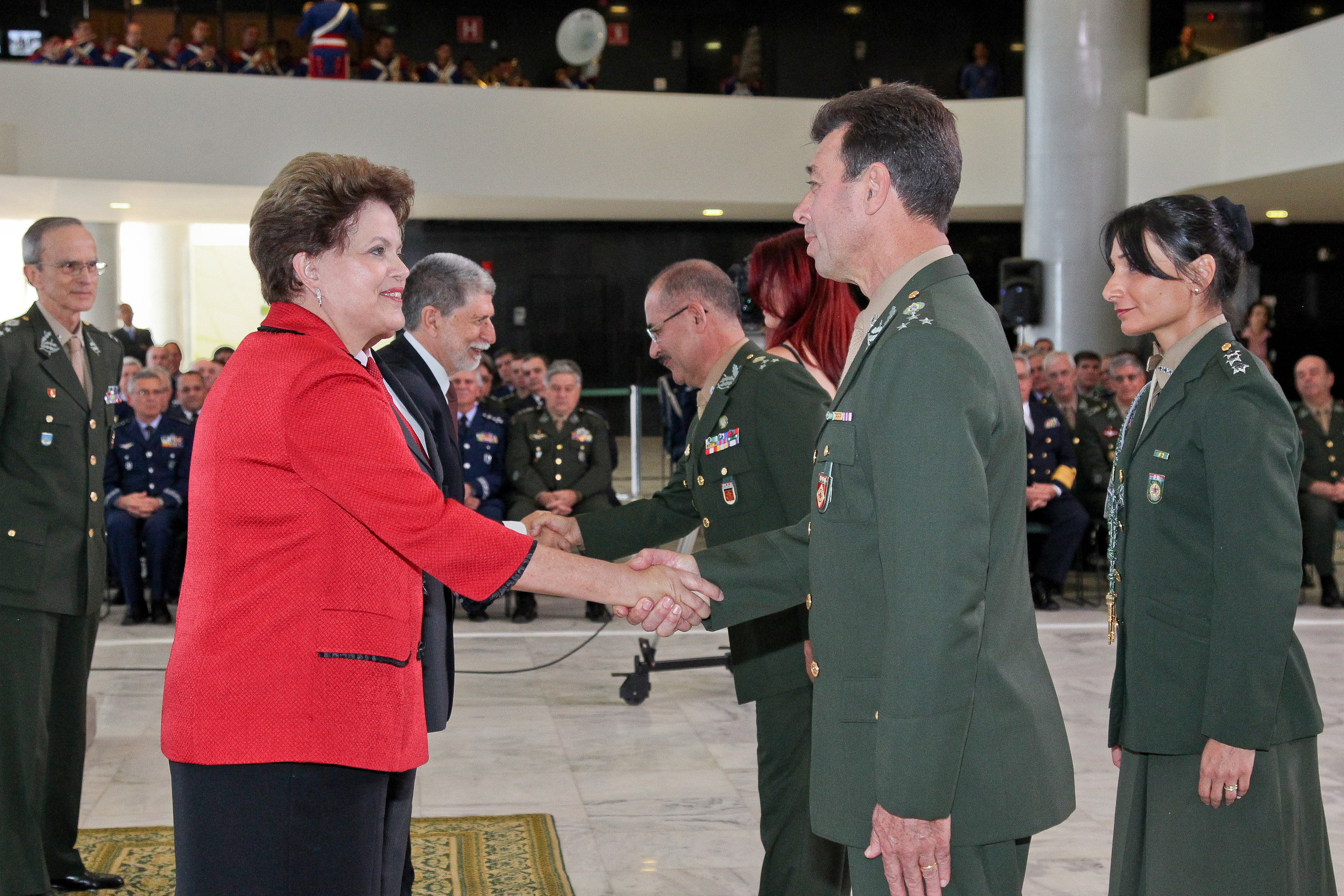 Dilma durante cerimônia de apresentação de novos oficiais-generais 2