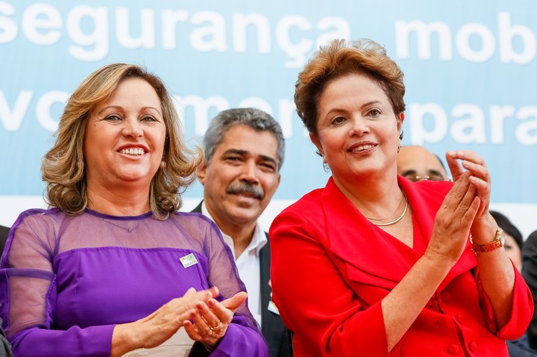 Cerimônia de assinatura das ordens de início das obras de duplicação da BR-381/MG, trecho de Belo Horizonte a Governador Valadares - 02