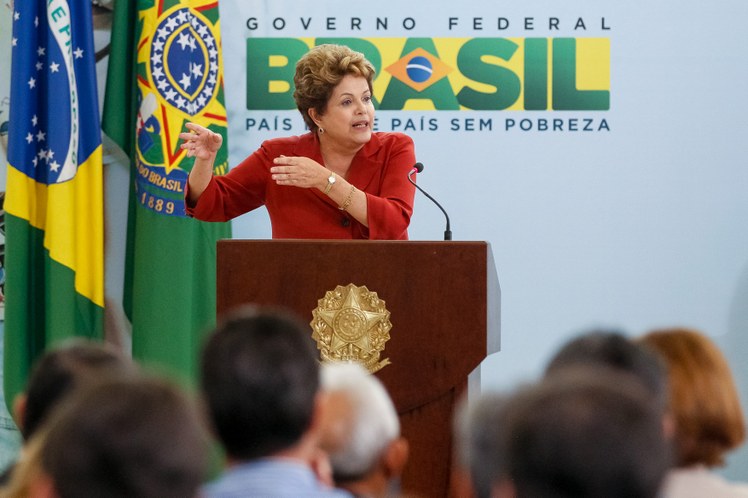 Cerimônia de assinatura de termos de compromisso do Programa Água para Todos com municípios do semiárido brasileiro - 06