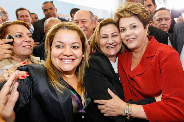 Cerimônia de assinatura de termos de compromisso do Programa Água para Todos com municípios do semiárido brasileiro - 05