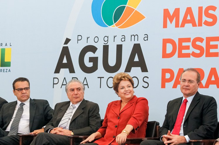 Cerimônia de assinatura de termos de compromisso do Programa Água para Todos com municípios do semiárido brasileiro - 02