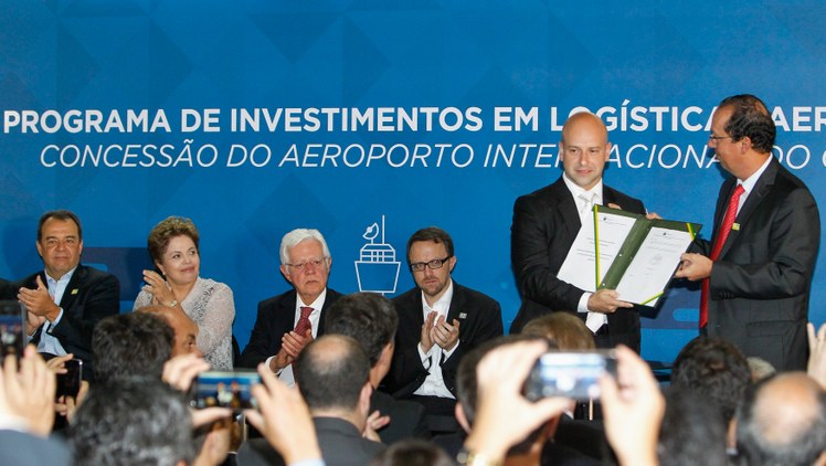 Cerimônia de assinatura do contrato de concessão do Aeroporto Internacional Antônio Carlos Jobim - Galeão - 04