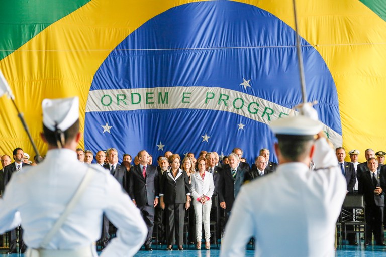 Cerimônia de chegada a Brasília dos restos mortais do Presidente João Goulart - 06