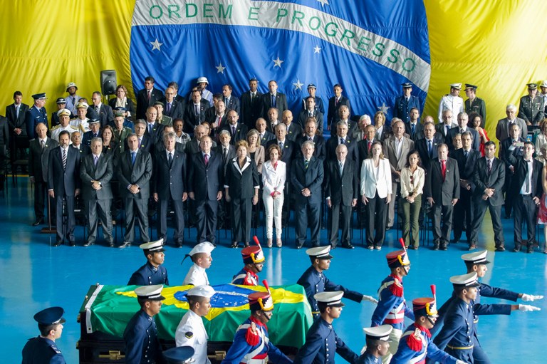 Cerimônia de chegada a Brasília dos restos mortais do Presidente João Goulart - 16