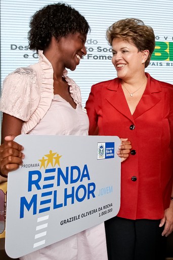 Cerimônia de comemoração de 1 milhão e meio de beneficiados pelo Plano Brasil sem Miséria - 04