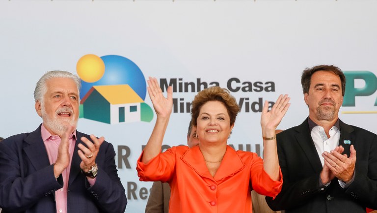 Cerimônia de entrega de 1.500 unidades habitacionais dos Residenciais Caminhos do Mar I, II e III, do programa Minha Casa Minha Vida - 02