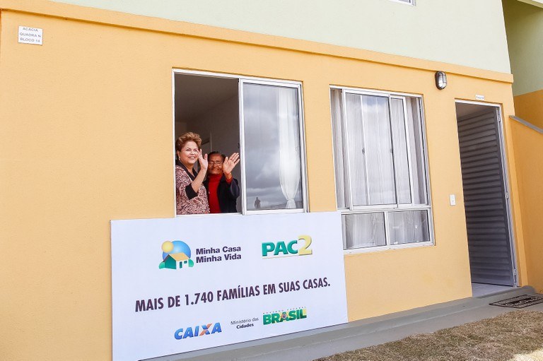 Cerimônia de entrega de 1.740 unidades habitacionais dos Residenciais Acácia, Ipê, Pau Brasil e Jequibitá Cerimônia de entrega de 1.740 unidades habitacionais dos Residenciais Acácia, Ipê, Pau Brasil e Jequibitá