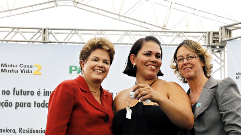 Cerimônia de entrega de 1160 unidades habitacionais em Betim - MG -  02