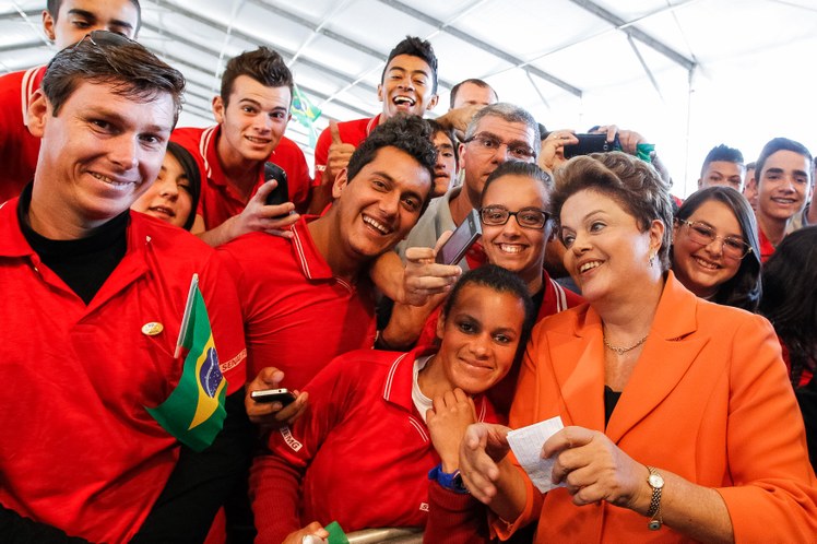 Cerimônia de entrega de 147 máquinas a 115 municípios do estado de Minas Gerais - 08