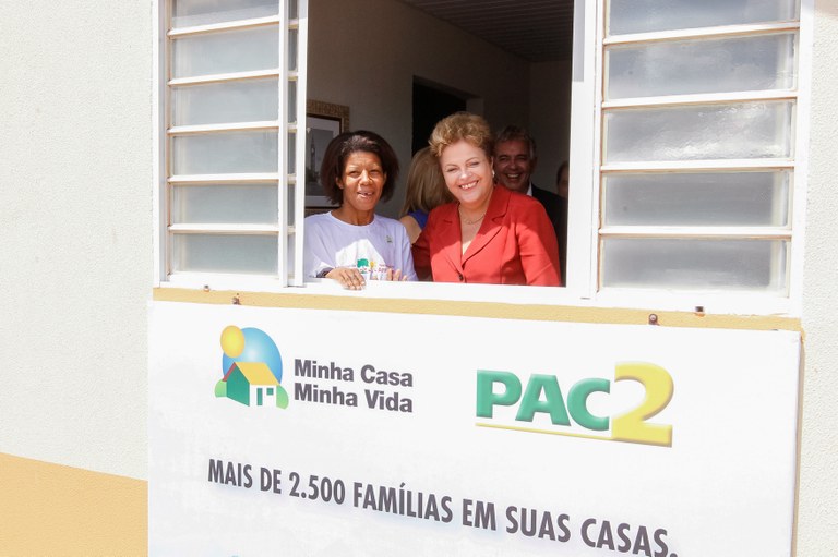 Cerimônia de entrega de 2.508 unidades habitacionais dos Parques Residenciais da Lealdade e da Amizade, do Programa Minha Casa Minha Vida - 03
