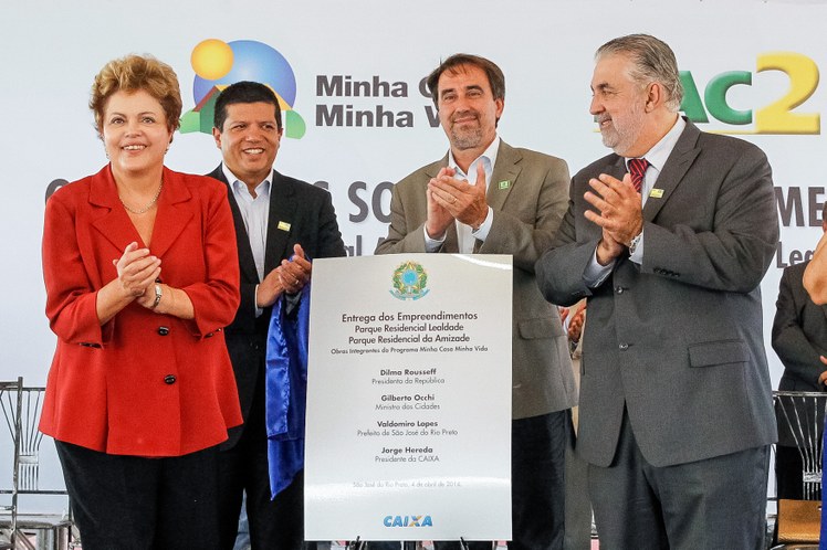 Cerimônia de entrega de 2.508 unidades habitacionais dos Parques Residenciais da Lealdade e da Amizade, do Programa Minha Casa Minha Vida - 04
