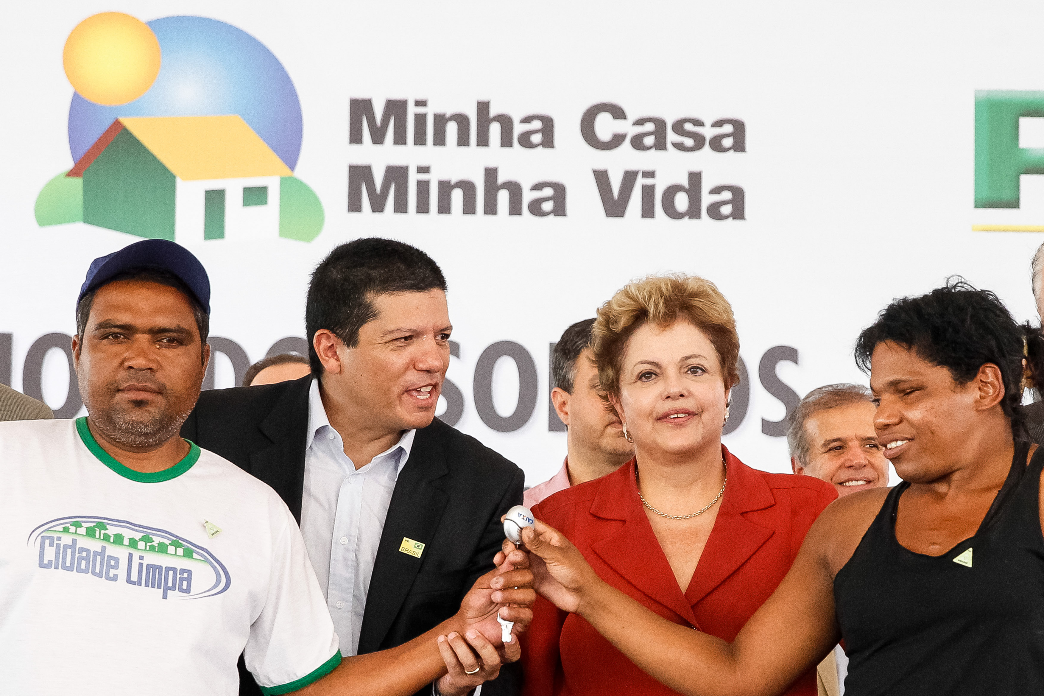 Cerimônia de entrega de 2.508 unidades habitacionais dos Parques Residenciais da Lealdade e da Amizade, do Programa Minha Casa Minha Vida - 05