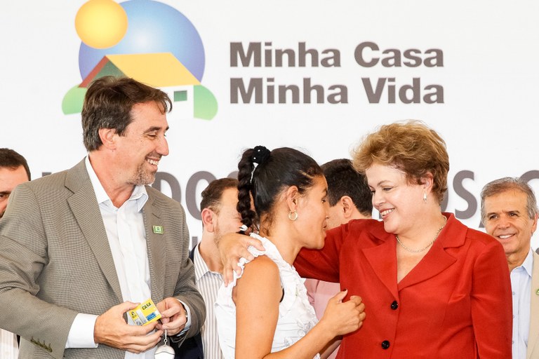 Cerimônia de entrega de 2.508 unidades habitacionais dos Parques Residenciais da Lealdade e da Amizade, do Programa Minha Casa Minha Vida - 08