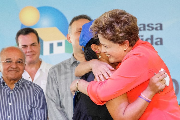 Cerimônia de entrega de 5.384 unidades habitacionais do Residencial Viver Melhor e anúncio de investimentos do PAC2 mobilidade urbana - 04