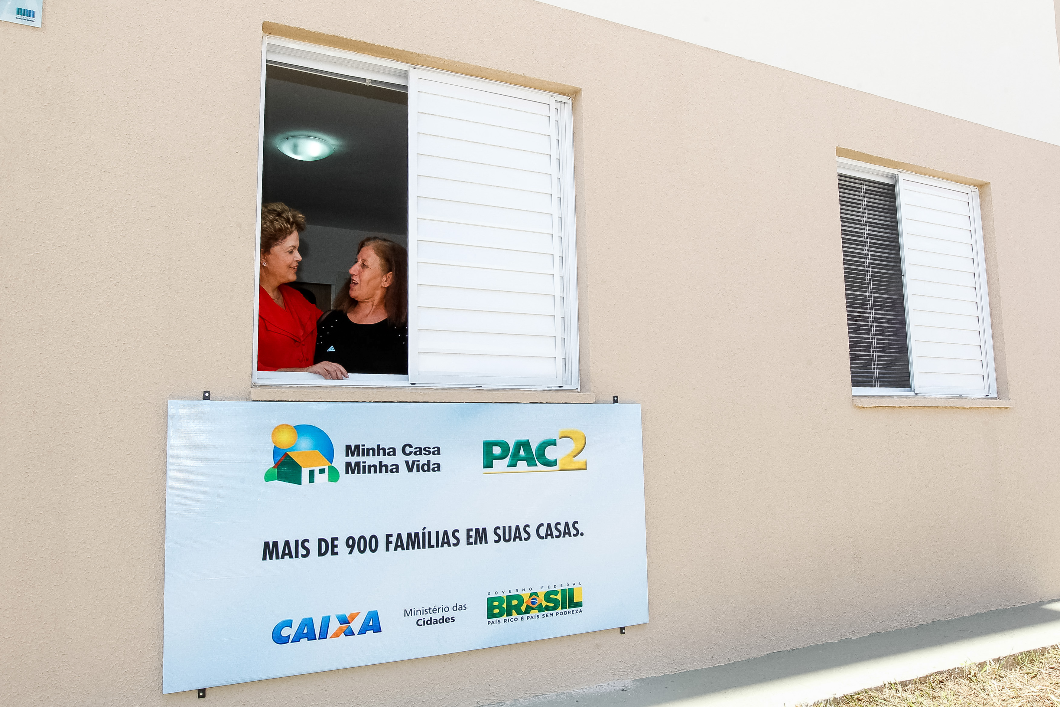 Cerimônia de entrega de 944 unidades habitacionais dos Residenciais Água da Grama e Três Américas II, do Programa Minha Casa Minha Vida.