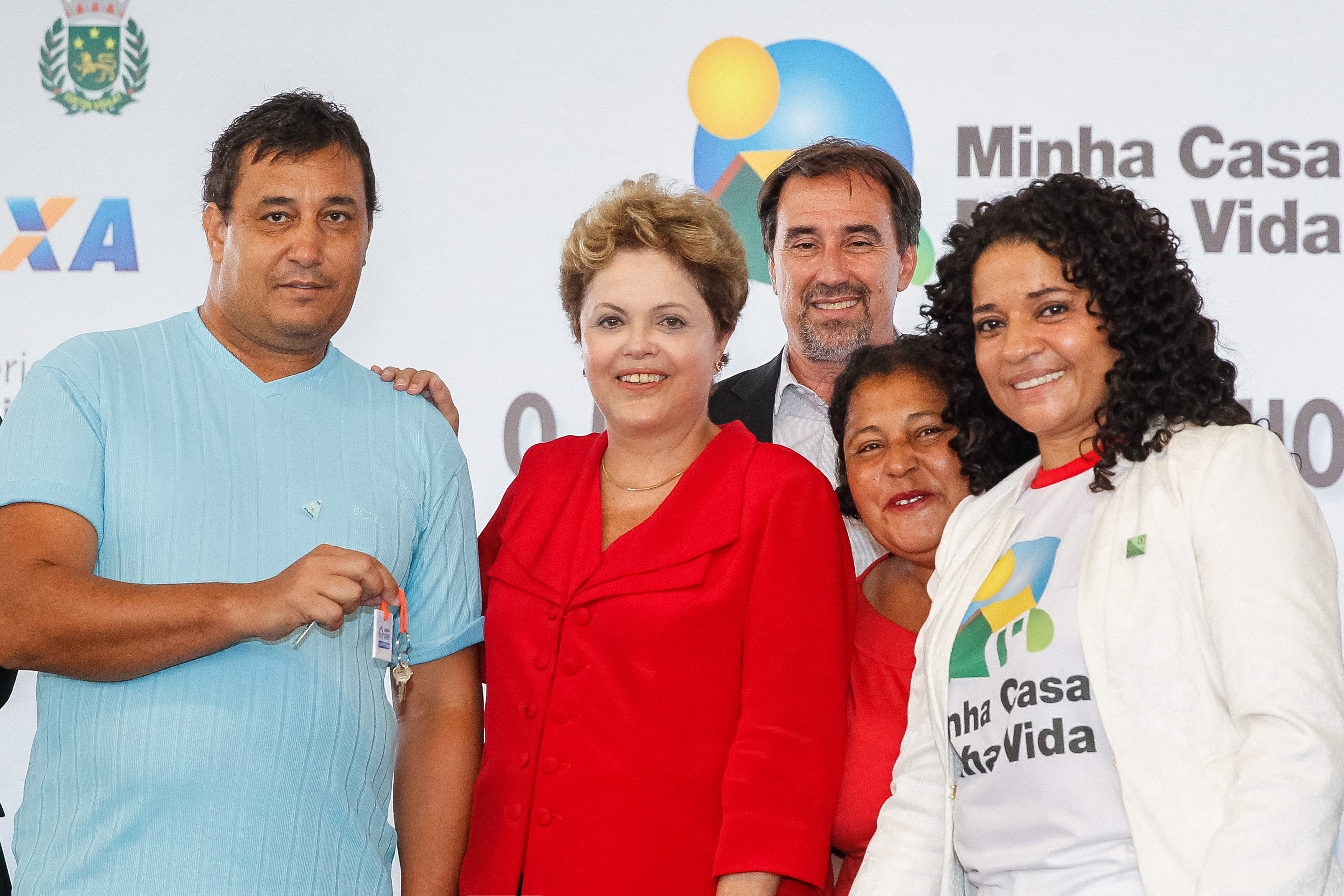 Cerimônia de entrega de 944 unidades habitacionais dos Residenciais Água da Grama e Três Américas II, do Programa Minha Casa Minha Vida. 